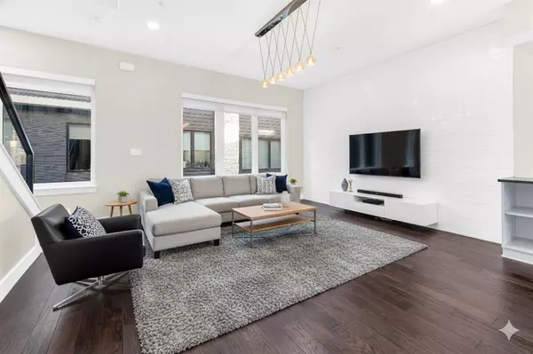 Farmers Branch, TX 75244,4060 Spring Valley Road #105