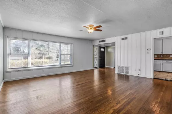 Fort Worth, TX 76109,3558 South Drive