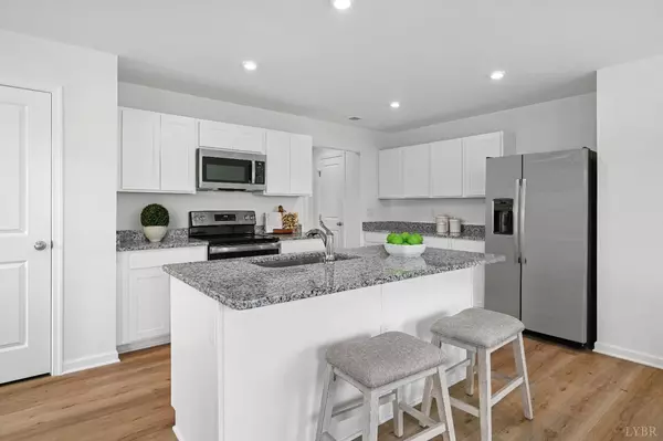 Lynchburg, VA 24501,198 Grove Hill TER