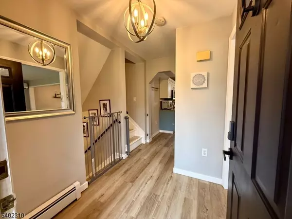 West Milford Twp., NJ 07421,117 Papscoe Rd