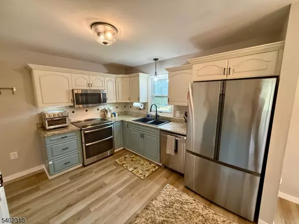 West Milford Twp., NJ 07421,117 Papscoe Rd