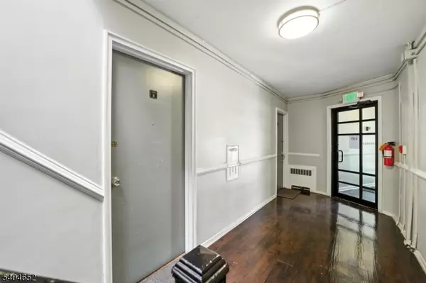 Montclair Twp., NJ 07042,819 Bloomfield Ave. Unit 2