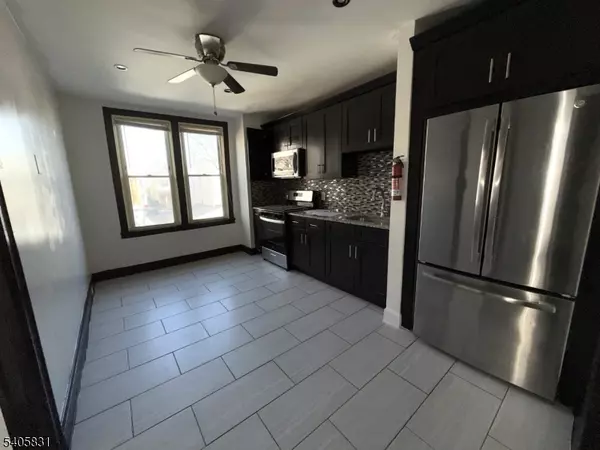 Jersey City, NJ 07304,98 Yale Ave