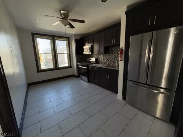 Jersey City, NJ 07304,98 Yale Ave