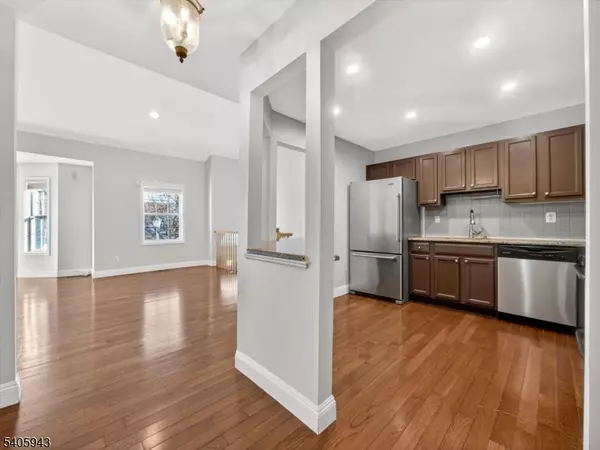 Nutley Twp., NJ 07110,124 Barclay Dr