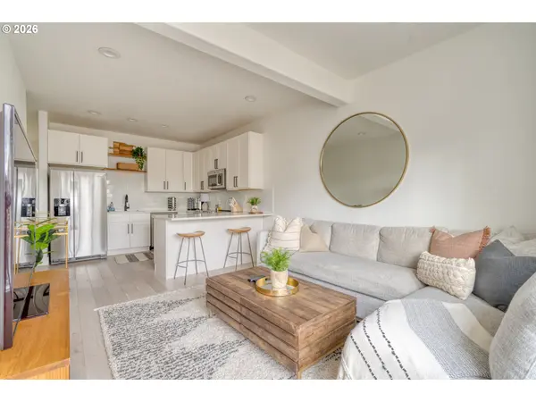 Portland, OR 97214,2008/2010 SE 11TH AVE