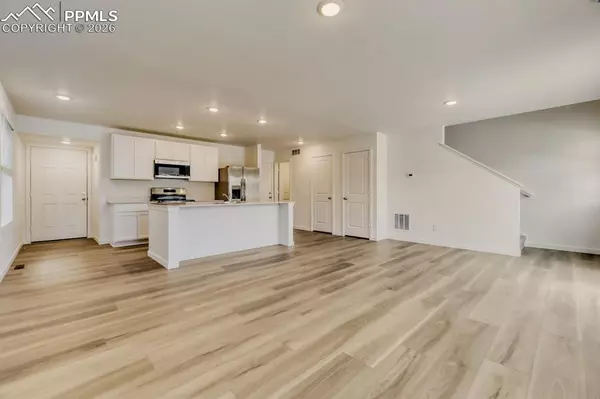 Colorado Springs, CO 80908,8962 Blue Feather LOOP