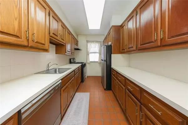 Brooklyn, NY 11229,2284 East 22nd ST