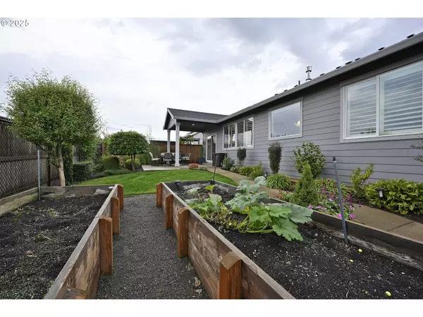 Salem, OR 97306,2332 VENETA AVE S