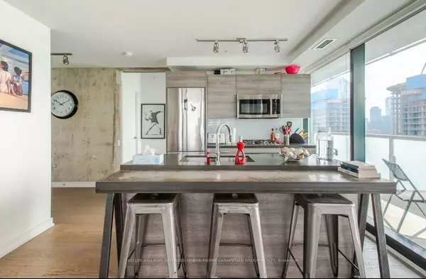 Toronto C01, ON M5V 2H5,11 Charlotte ST #2902