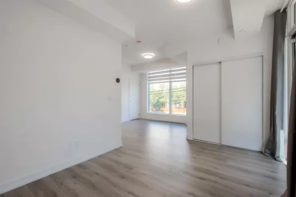 Toronto C06, ON M3H 0E8,35-851 Sheppard AVE W #2nd floor