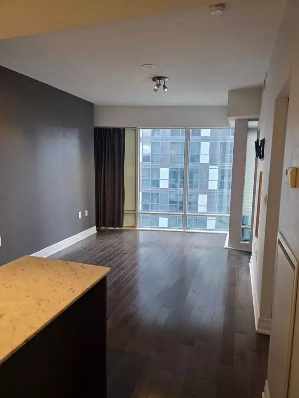 Toronto C08, ON M5E 0A6,8 The Esplanade AVE #2601