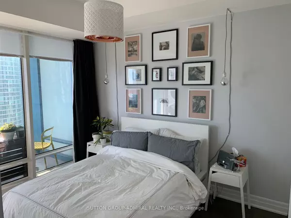 Toronto C08, ON M5E 0A6,8 The Esplanade AVE #2601