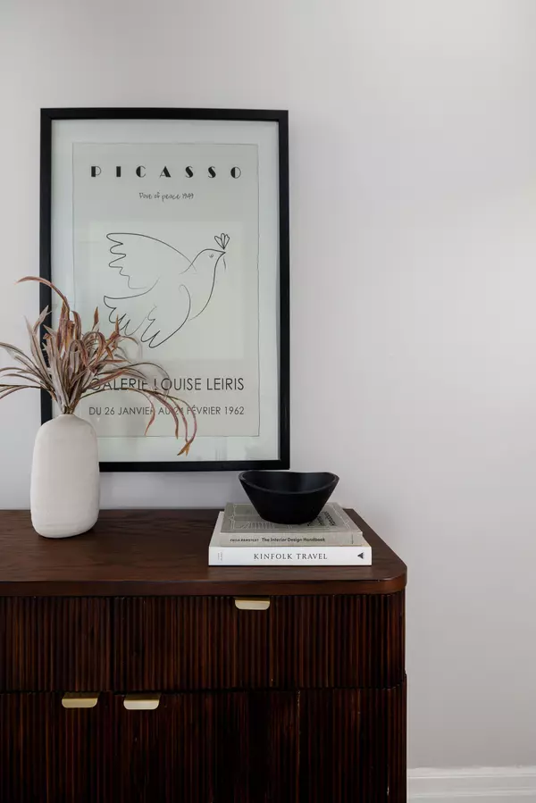 Toronto C12, ON M4G 0A2,21 Burkebrook PL #416