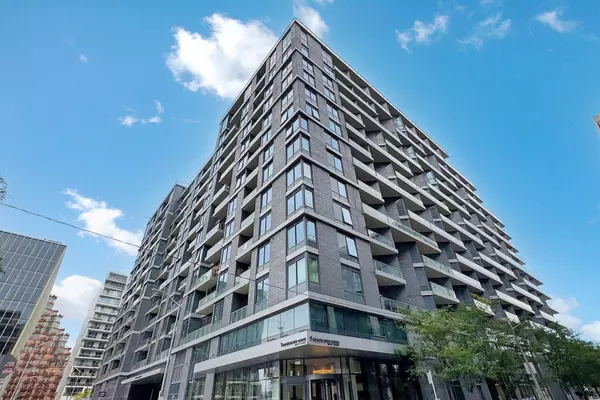 Toronto C08, ON M5A 1B9,1 Edgewater DR #314