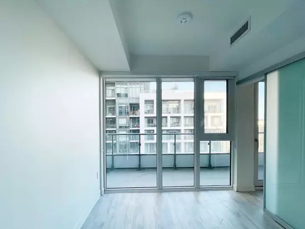 Toronto C08, ON M5A 0W8,121 Lower Sherbourne ST #948