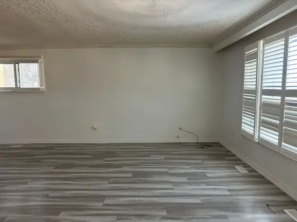 Toronto E04, ON M1R 3G5,26 Gooderham DR #Main