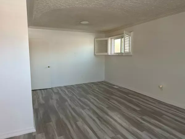 Toronto E04, ON M1R 3G5,26 Gooderham DR #Main