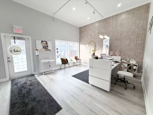 Ajax, ON L1T 3A4,362 Kingston RD W #5