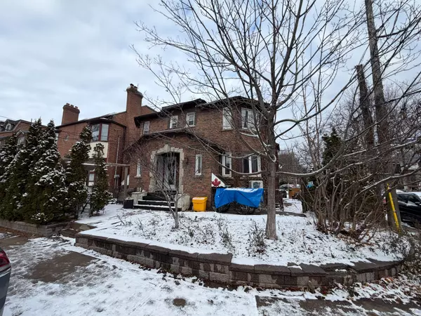 Toronto E02, ON M4E 2X5,43 Glen Manor DR #Upper