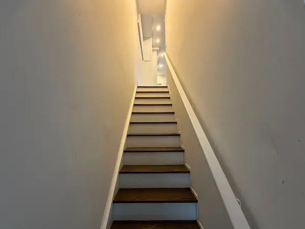 Toronto E02, ON M4E 2X5,43 Glen Manor DR #Upper