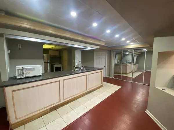 Pickering, ON L1V 4R8,622 Chartwell CT #BSMT