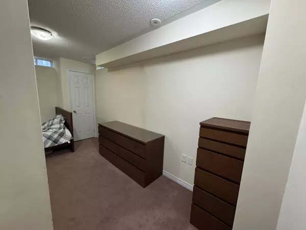 Toronto E04, ON M1L 0A4,99 Pilkington DR #BSMT