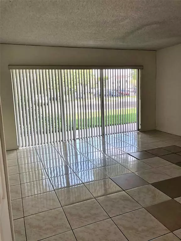 Miami, FL 33172,Address not disclosed