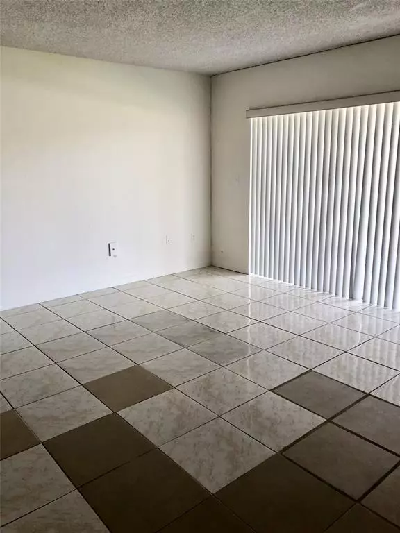 Miami, FL 33172,Address not disclosed