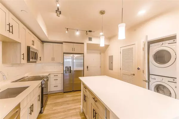 Sunrise, FL 33351,8894 NW 44th ST #1-308