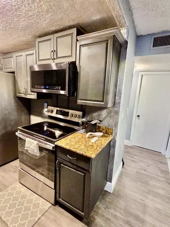 Fort Lauderdale, FL 33313,1833 NW 58 Ave ##30