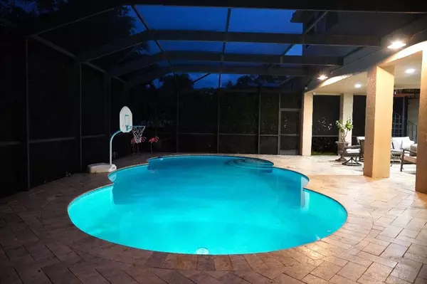 Pembroke Pines, FL 33027,16352 SW 14th St