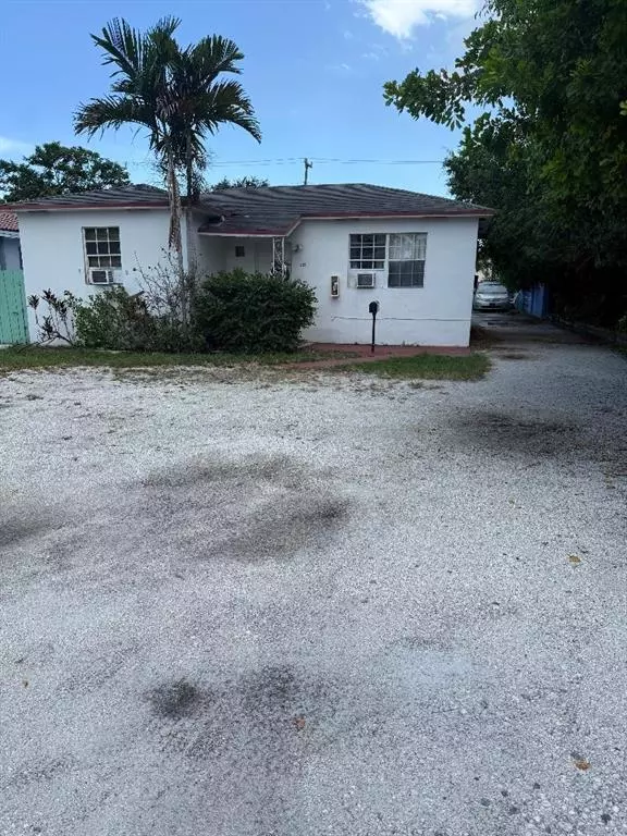 Hollywood, FL 33020,1822 CLEVELAND ST #4