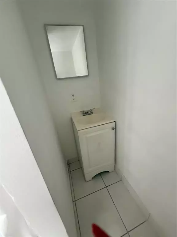 Hollywood, FL 33020,1822 CLEVELAND ST #4