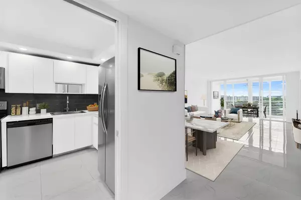 Pompano Beach, FL 33069,3010 N Course Dr #911