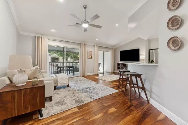 Boca Raton, FL 33486,5560 Coach House Cir #C