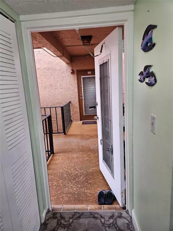 Sunrise, FL 33322,3048 E Sunrise Lakes Dr #316