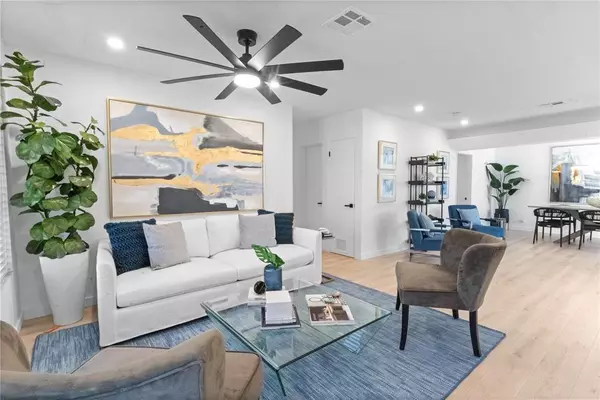 Hollywood, FL 33004,48 SE 7th St