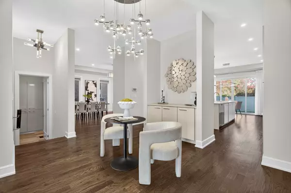 Vaughan, ON L6A 4W8,392 Farrell RD