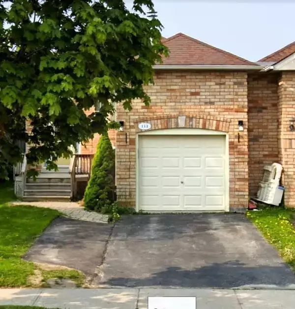 111 Athabaska RD, Barrie, ON L4N 8E6