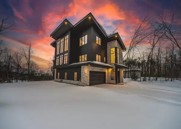 Oro-medonte, ON L0L 2L0,3316 Line 4 N/A N