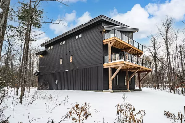 Oro-medonte, ON L0L 2L0,3316 Line 4 N/A N