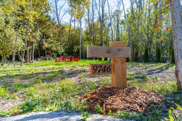 Collingwood, ON L9Y 3Z1,9746 Beachwood RD