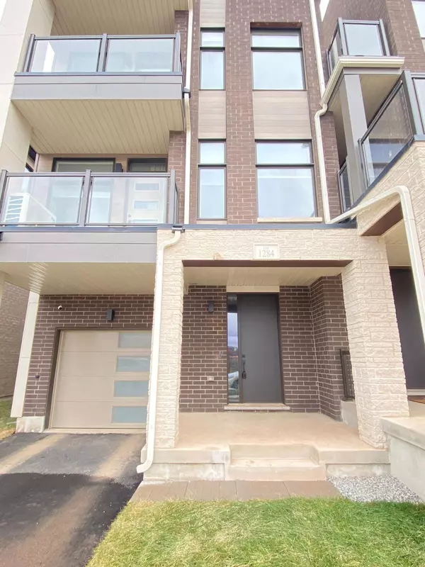 Oakville, ON L6H 7G1,1284 Muller LN