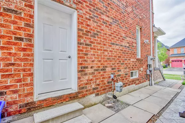 Mississauga, ON L5M 7N6,3554 Stonecutter CRES #Bsmt