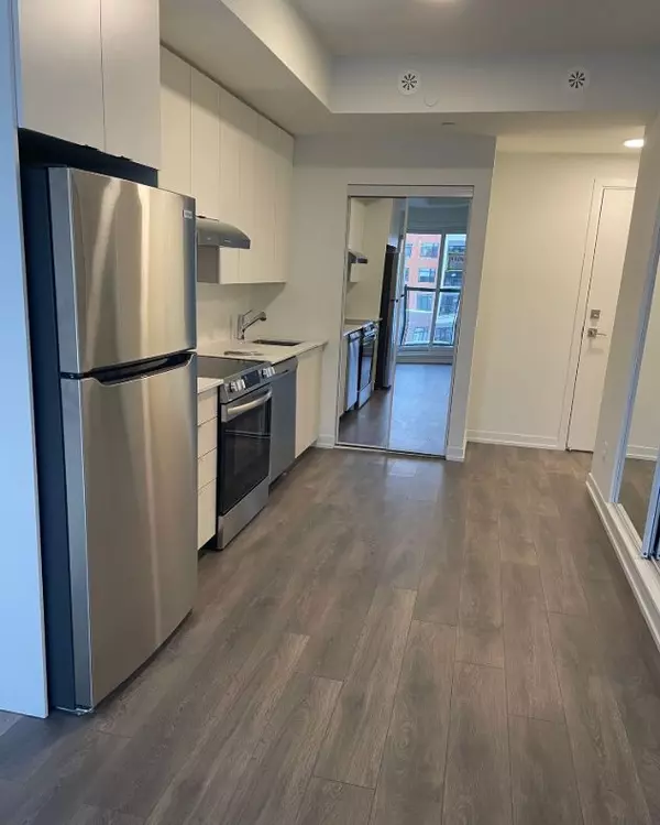 Toronto W04, ON M6M 0C3,135 Canon Jackson DR #503