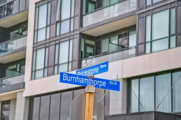 Mississauga, ON L5B 0G3,4011 Brickstone Mews #4204