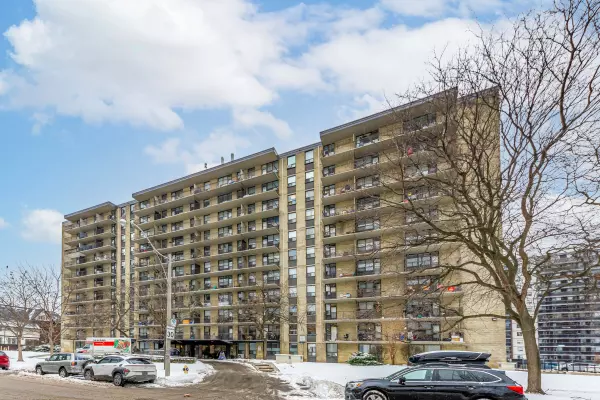 Toronto W01, ON M6K 2G3,135 Tyndall AVE #505