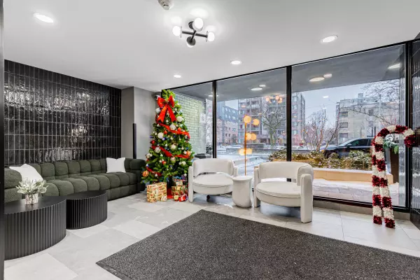 Toronto W01, ON M6K 2G3,135 Tyndall AVE #505