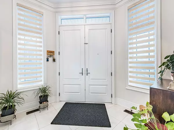 Brampton, ON L6X 5P3,22 Longevity RD